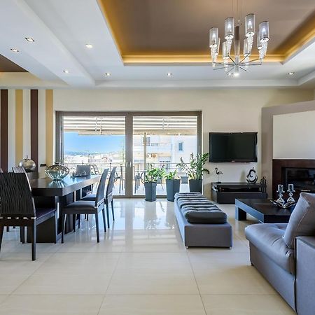 Luxury Villa In City Center With Rooftop Swimming Pool خانيا المظهر الخارجي الصورة